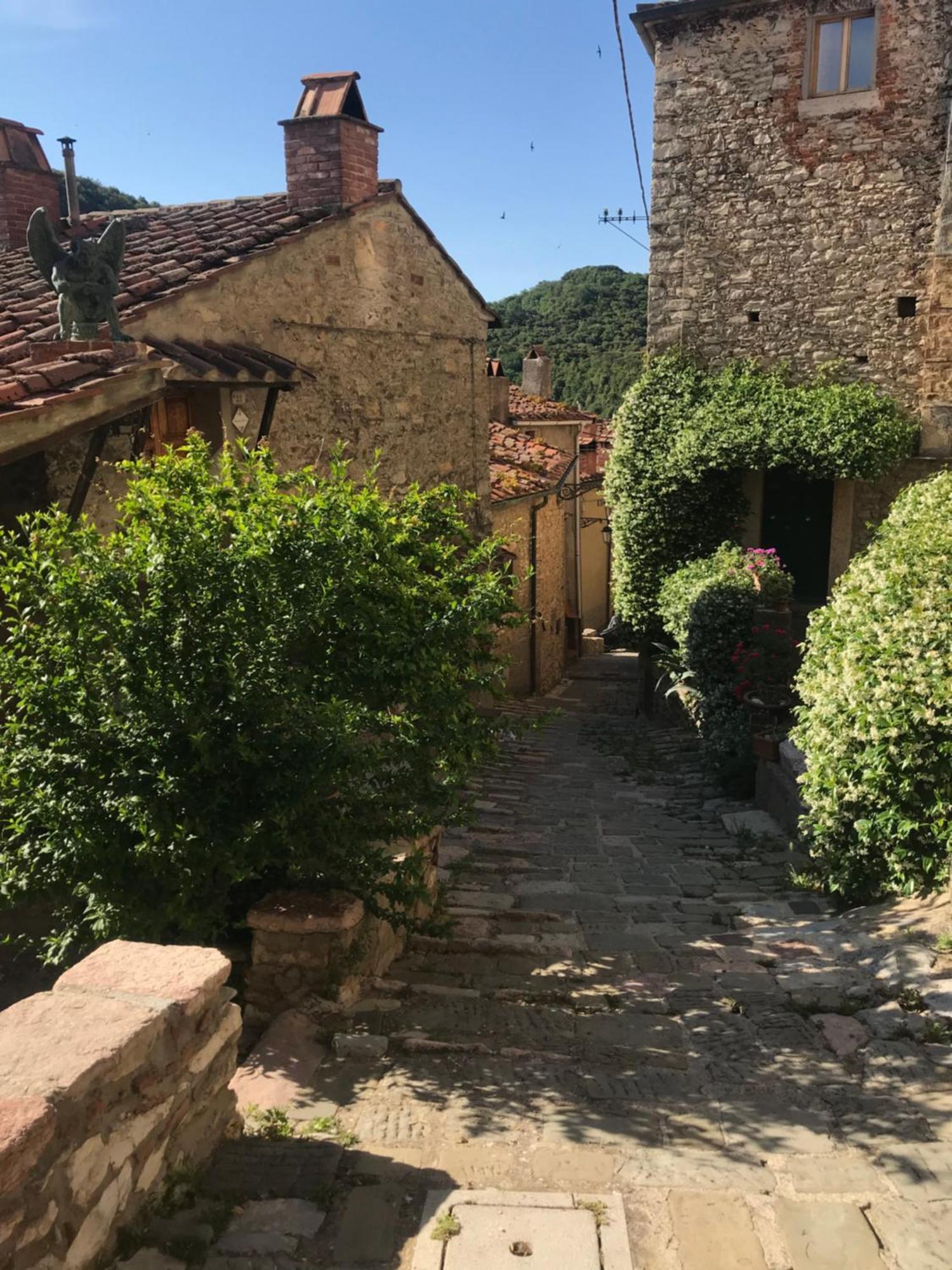 Le Dame Del Borgo Appartement Sassetta Buitenkant foto