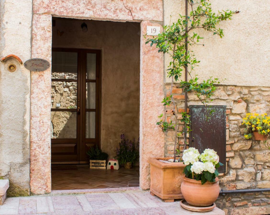Le Dame Del Borgo Appartement Sassetta Buitenkant foto
