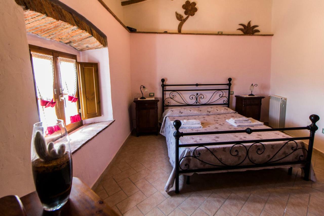 Le Dame Del Borgo Appartement Sassetta Buitenkant foto