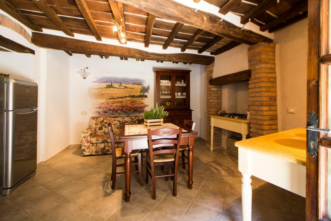 Le Dame Del Borgo Appartement Sassetta Buitenkant foto